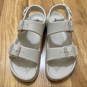Zara Kids Unisex Strap EVA Sandals (Beige)